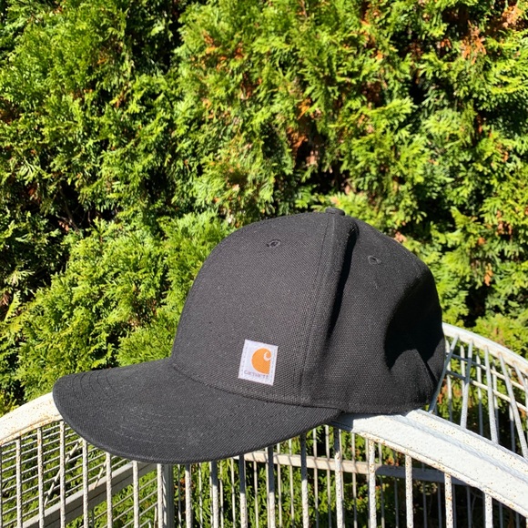Carhartt snap back hat